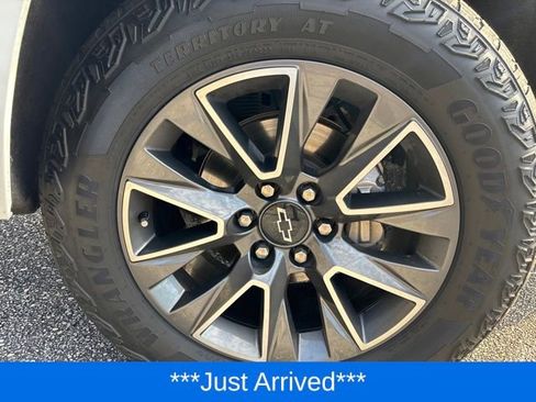 Used 2023 Chevrolet Tahoe Z71 w/ Z71 Off-Road Package image 2