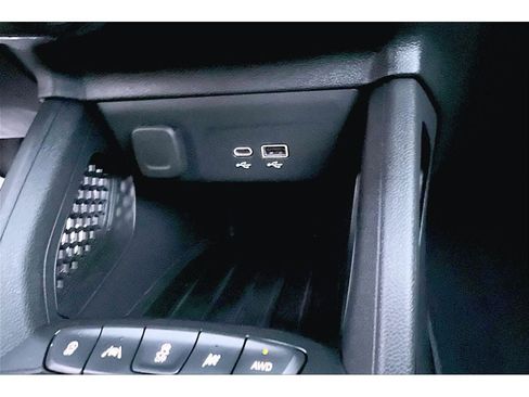 Used 2025 Chevrolet TrailBlazer LT image 26