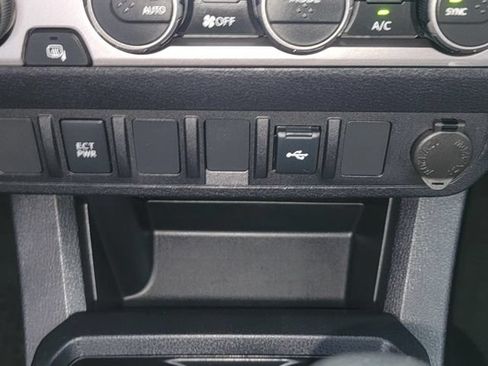 Used 2023 Toyota Tacoma SR AWD/4WD image 25