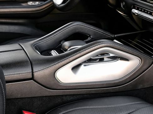 Used 2020 Mercedes-Benz GLS 450 4MATIC image 23