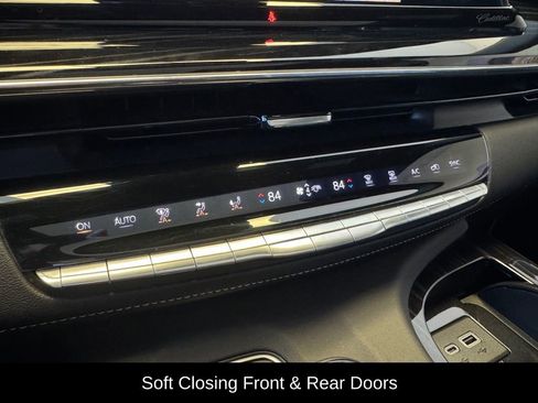 Used 2021 Cadillac Escalade Sport w/ Driver Assist Tech Package image 17