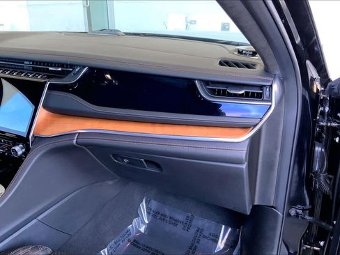 Used 2022 Jeep Grand Cherokee Summit image 19