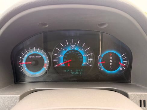 Used 2012 Ford Fusion S FWD image 15
