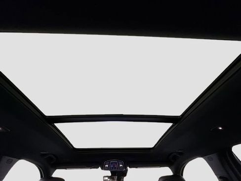 New 2026 Jeep Grand Cherokee L Limited w/ Limited Altitude Package image 22