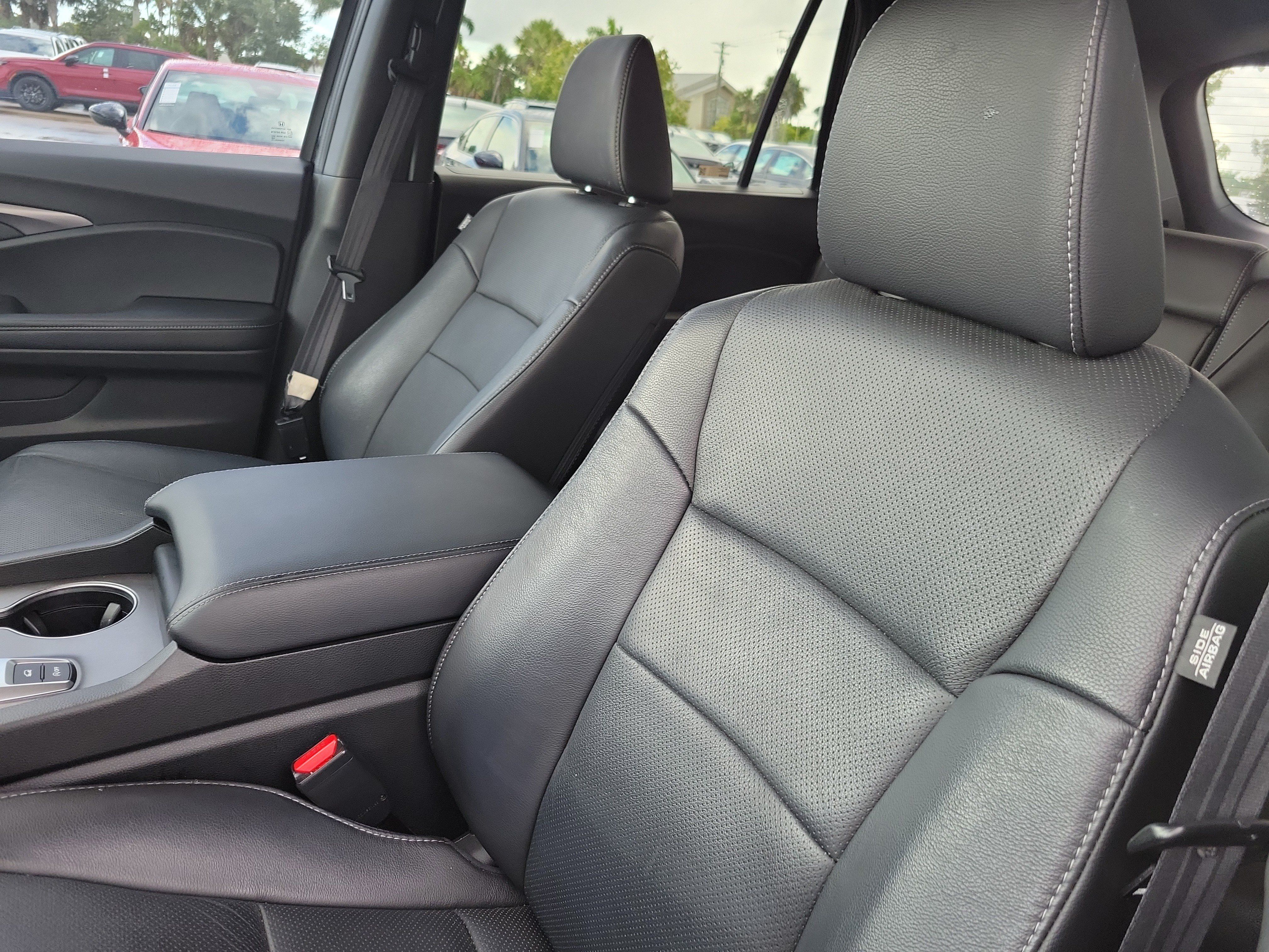 Used 2024 Honda Passport EX-L image 28