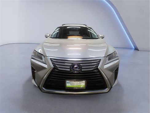 Used 2018 Lexus RX 450hL Luxury image 2