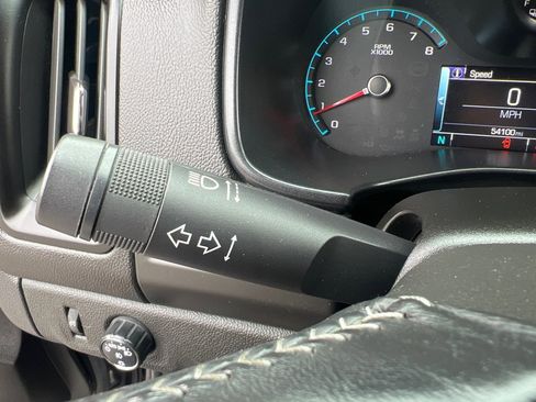 Used 2016 Chevrolet Colorado LT w/ LT Convenience Package RWD image 20