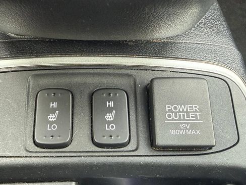 Used 2016 Honda CR-V Touring image 9
