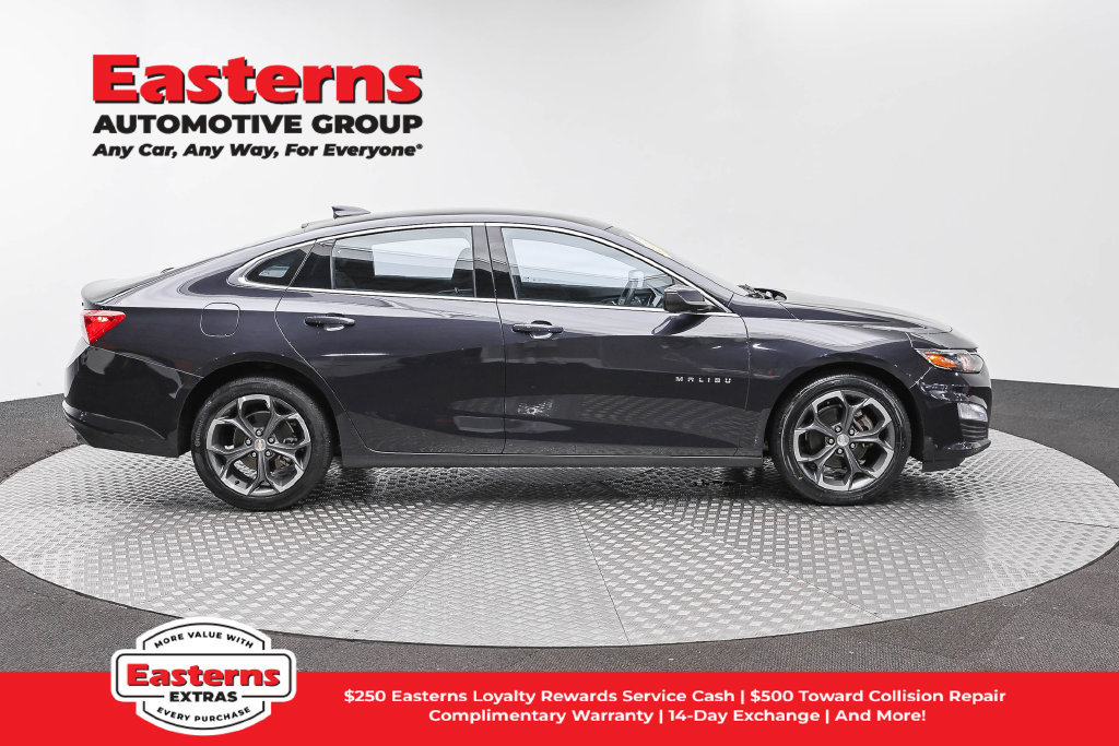 Used 2023 Chevrolet Malibu LT FWD image 5