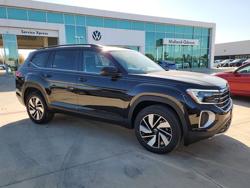 New 2026 Volkswagen Atlas SE image 8