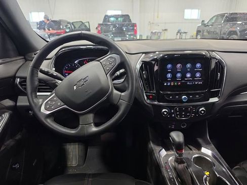 Used 2023 Chevrolet Traverse RS AWD/4WD image 5