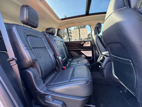 Used 2025 Lincoln Aviator Reserve w/ Equipment Group 201A AWD/4WD image 33