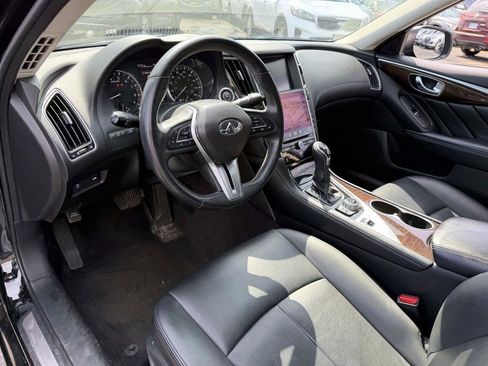 Used 2018 INFINITI Q50 Luxe w/ Essential Package (3.0T Luxe) image 12