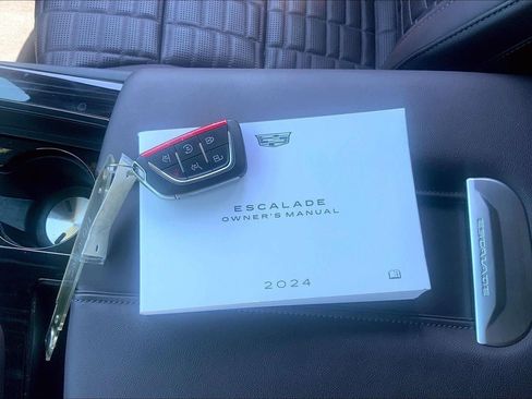Certified 2024 Cadillac Escalade V AWD/4WD image 12