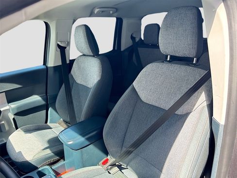 Used 2024 Ford Maverick XLT image 19