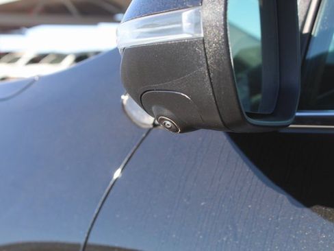 Used 2024 GMC Acadia Denali image 18