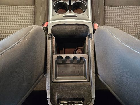 Used 2023 Dodge Charger SXT image 21