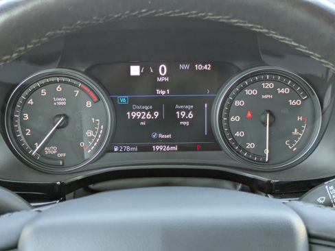 Used 2022 Cadillac XT6 Premium Luxury w/ Technology Package image 23