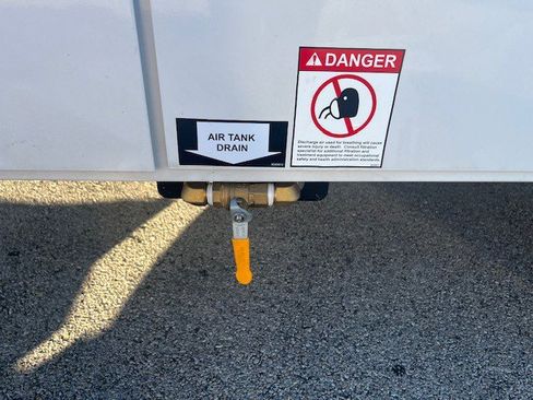 New 2024 Ford F550 2WD Regular Cab Super Duty image 17