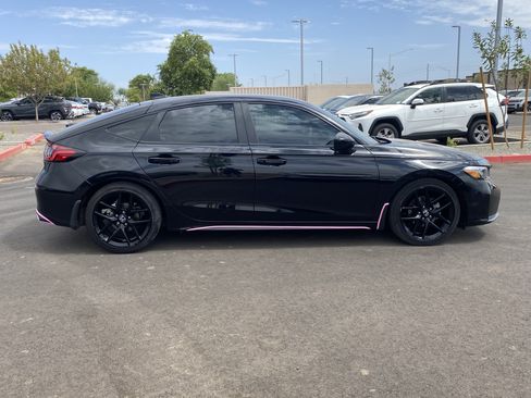 Used 2025 Honda Civic Sport image 2