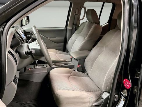 Used 2020 Nissan Frontier SV w/ Midnight Edition Floor Mats image 18