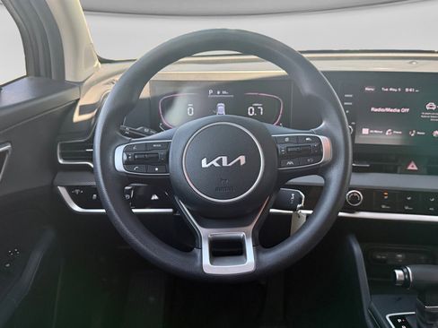 Used 2024 Kia Sportage LX FWD image 13