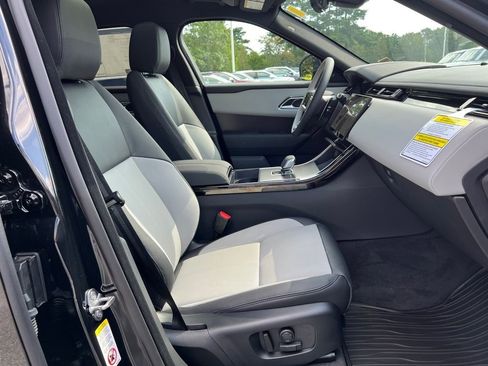 New 2026 Land Rover Range Rover Velar Dynamic SE image 33