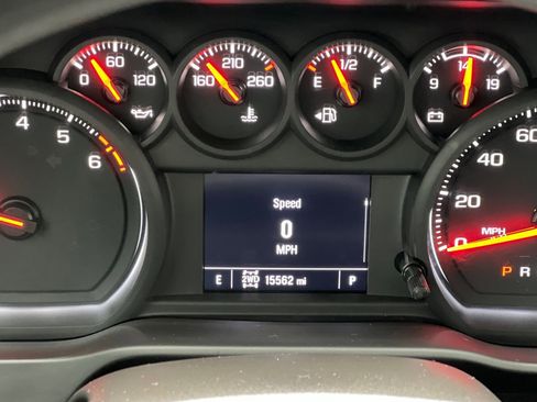 Used 2024 Chevrolet Silverado 1500 Custom image 21