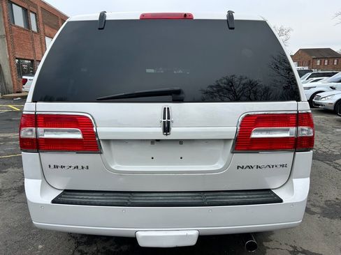 Used 2013 Lincoln Navigator 4WD w/ HD Trailer Tow Pkg image 8