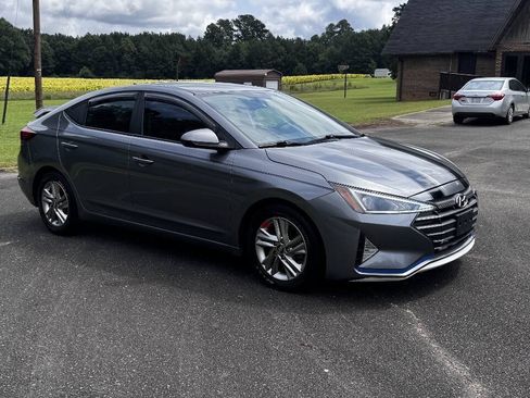 Used 2019 Hyundai Elantra SEL FWD image 2