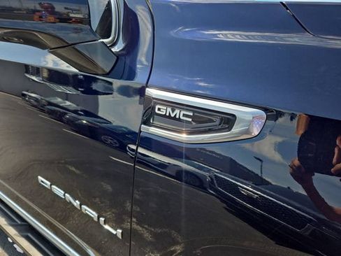 Used 2022 GMC Yukon Denali AWD/4WD image 36