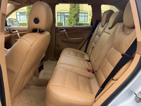 Used 2006 Porsche Cayenne Turbo S AWD/4WD image 26
