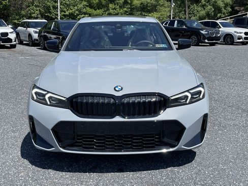 New 2026 BMW 330i xDrive Sedan w/ M Sport Package AWD/4WD image 2