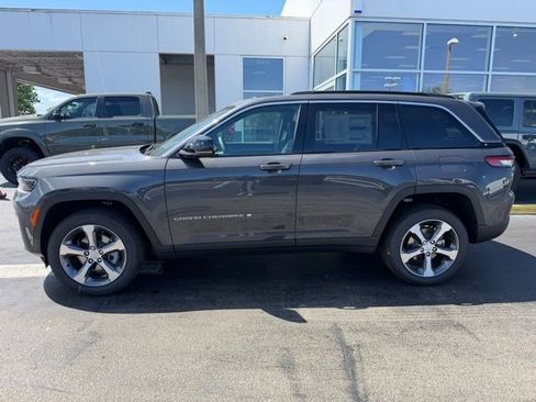 New 2026 Jeep Grand Cherokee Limited AWD/4WD image 6