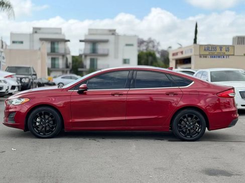 Used 2019 Ford Fusion SE FWD image 10