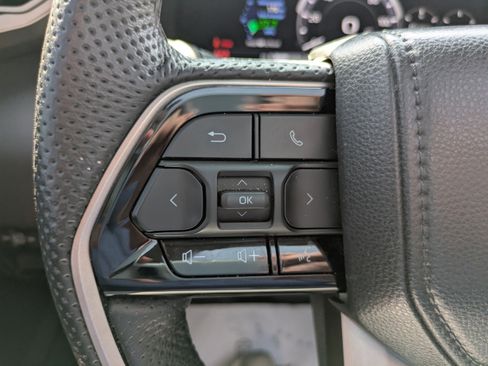 Used 2024 Toyota Tundra Limited image 22