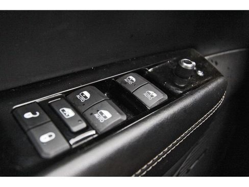Used 2024 Jeep Wagoneer L Series III w/ Flexible Seating Group AWD/4WD image 21