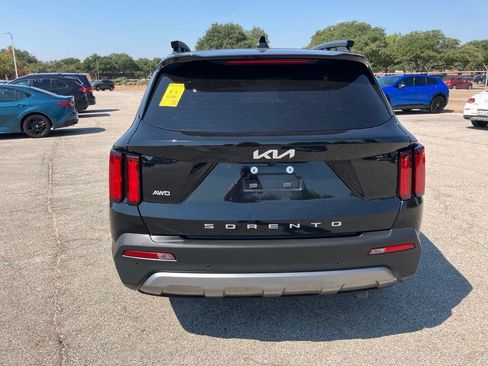 Used 2022 Kia Sorento SX Prestige w/ Rust Color Package AWD/4WD image 5
