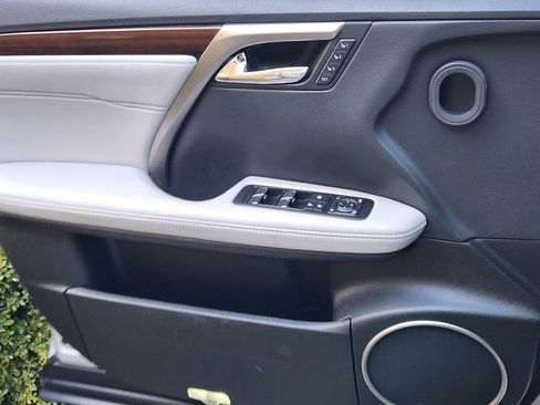 Used 2017 Lexus RX 350 FWD w/ Premium Package image 22