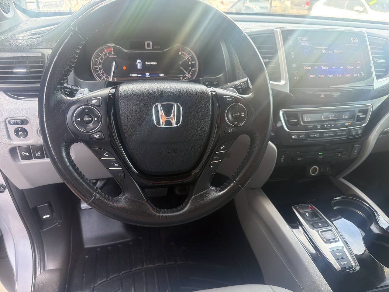 Used 2017 Honda Pilot Touring image 15
