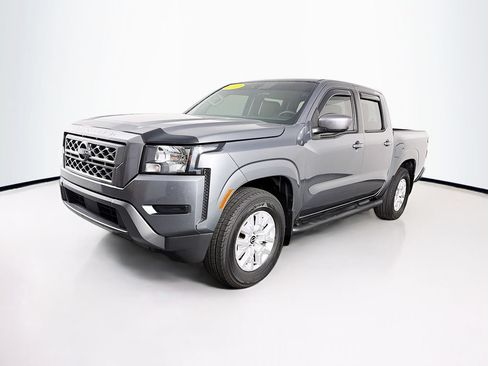 Used 2022 Nissan Frontier SV RWD image 3