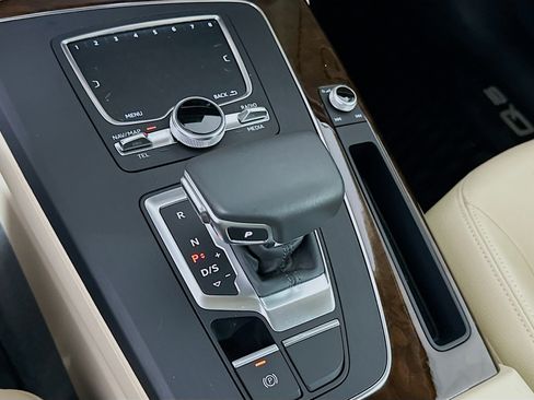 Used 2018 Audi Q5 2.0T Premium Plus w/ Premium Plus Package image 25