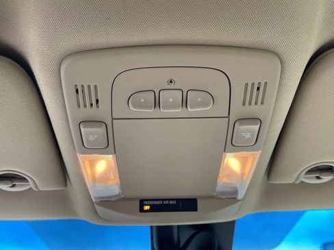 Used 2006 Buick Lucerne CXL w/ Luxury Package image 18