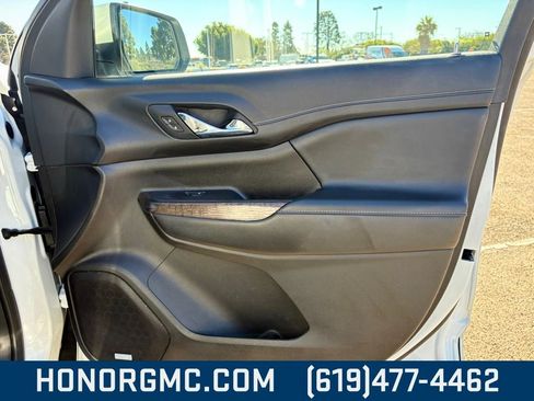 Used 2023 GMC Acadia Denali image 23