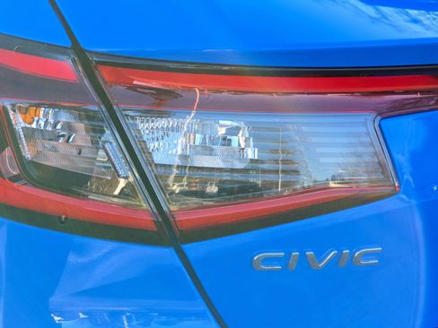 Certified 2024 Honda Civic Sport image 33