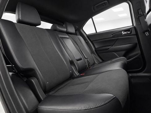 Used 2025 Mitsubishi Eclipse Cross AWD image 22