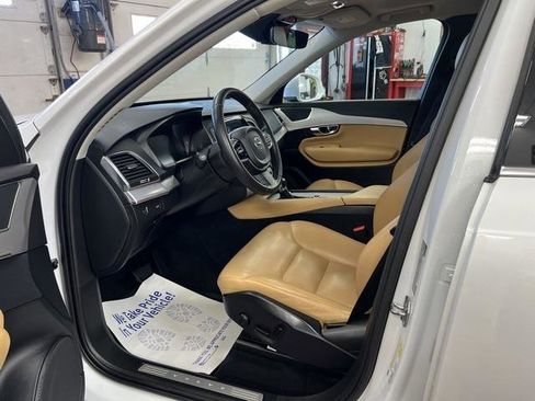 Used 2016 Volvo XC90 T5 Momentum AWD/4WD image 6