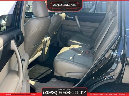 Used 2012 Toyota Highlander SE image 13