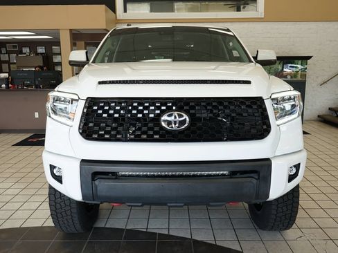Used 2018 Toyota Tundra Limited w/ Limited Premium Package AWD/4WD image 18