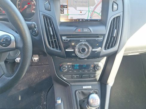 Used 2014 Ford Focus ST w/ Equipment Group 202A FWD image 17